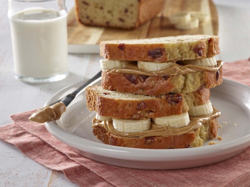 Cranberry Banana-Nut Breakfast Sandwiches