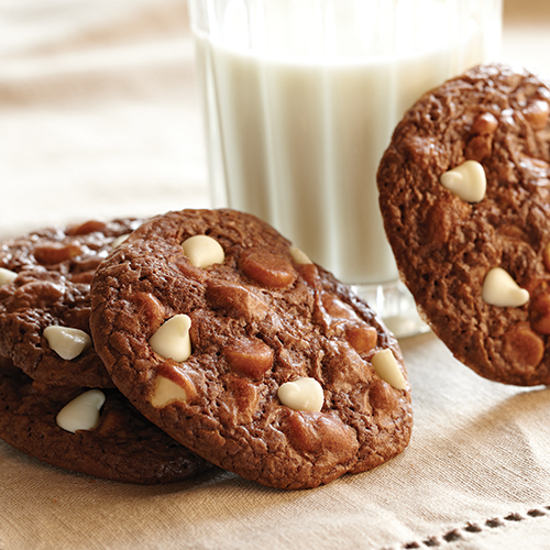 White Chocolate Macadamia Fudge Cookies