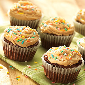 Chocolate Fudge Cupcakes with Peanut Butter Frosting