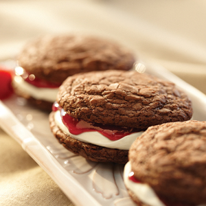 Raspberry Creme Whoopie Pies