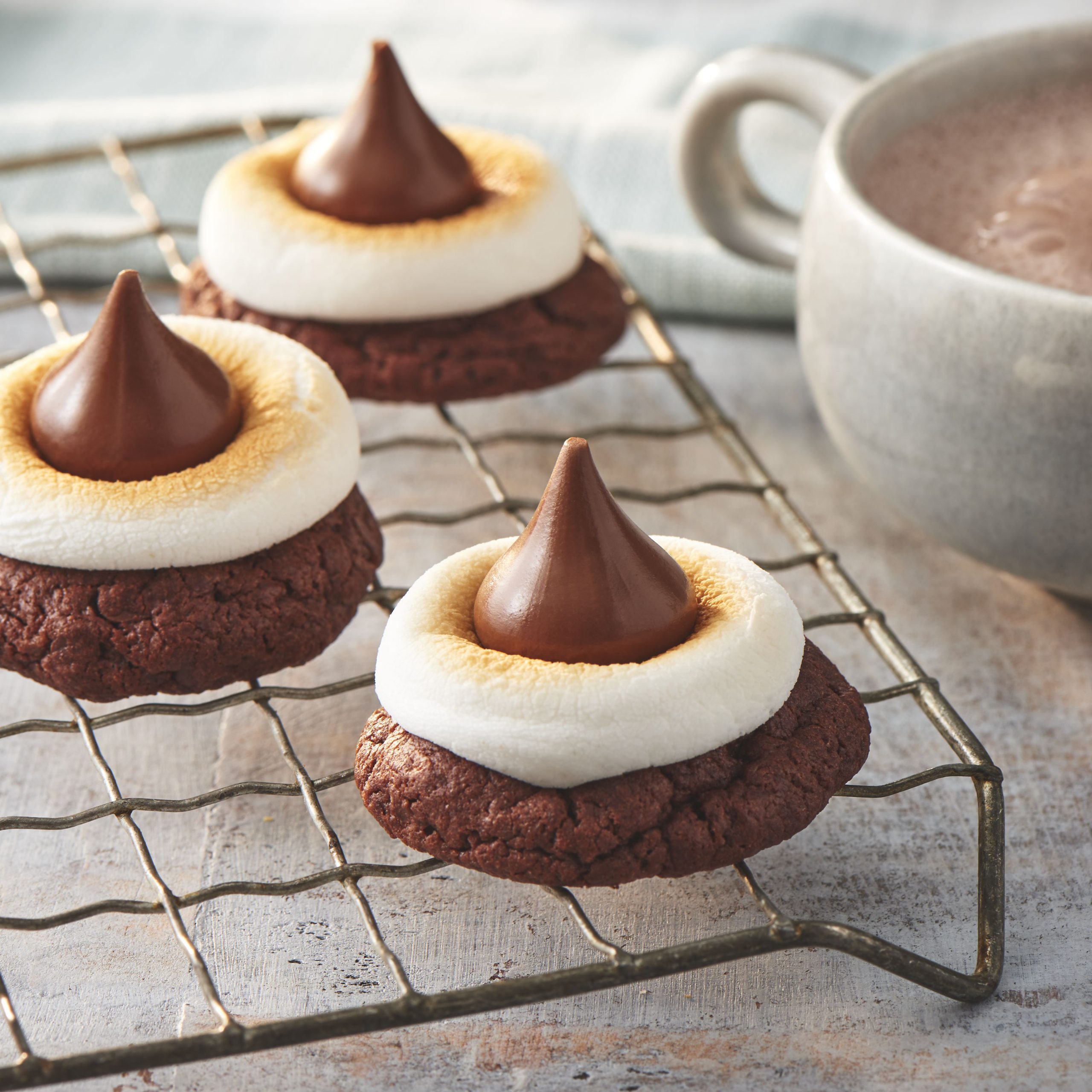 Hot Chocolate Marshmallow Cookies