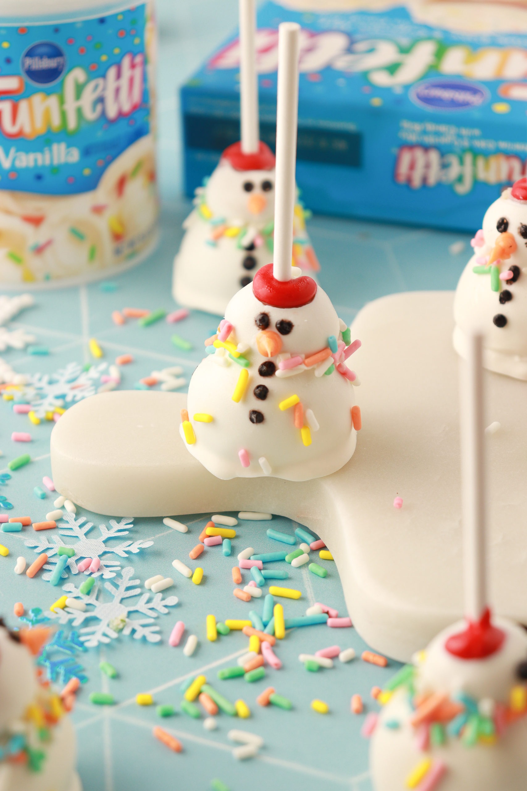 Snowman Cake Pops Recipe