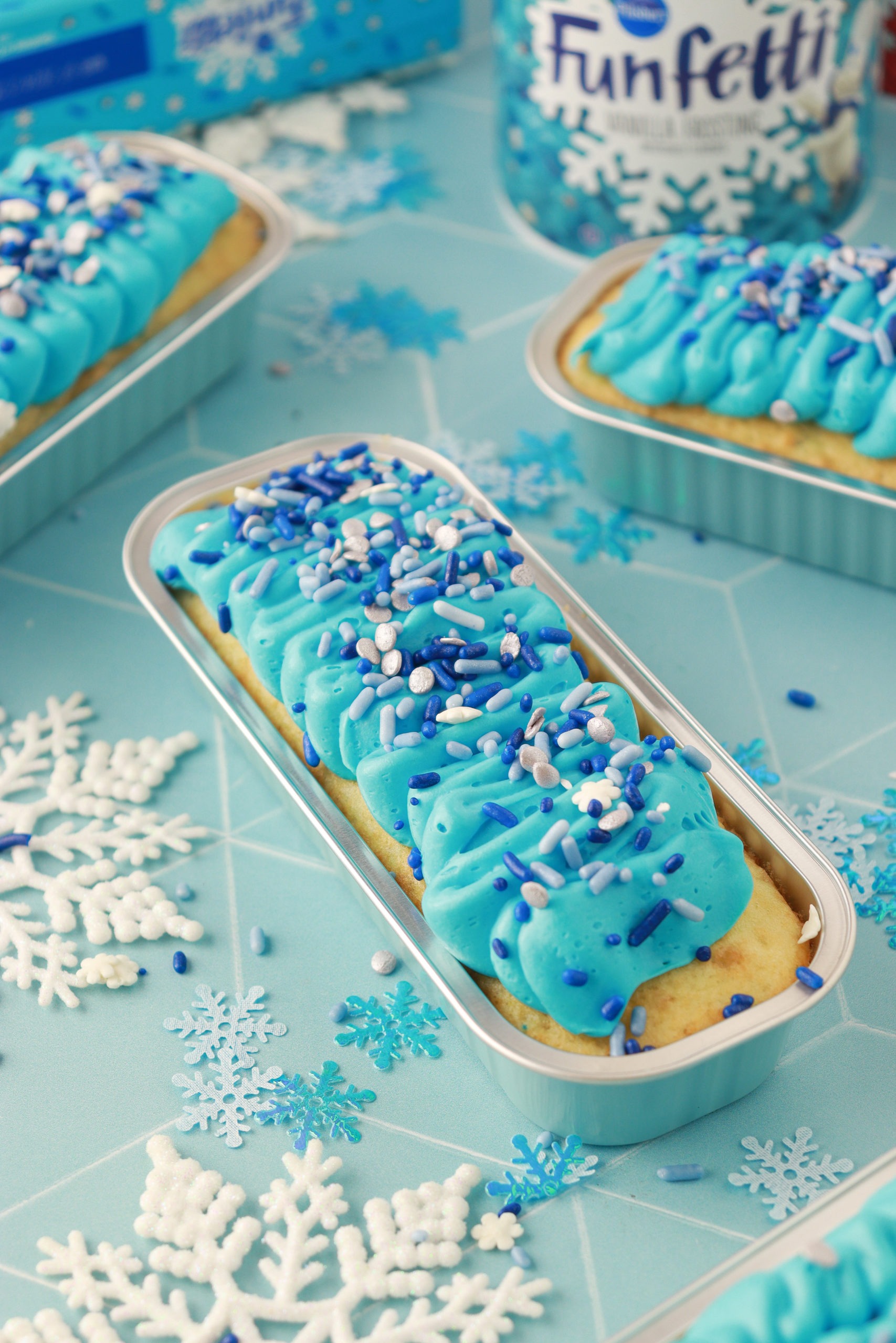 Winter Blue Mini Cakes Recipe