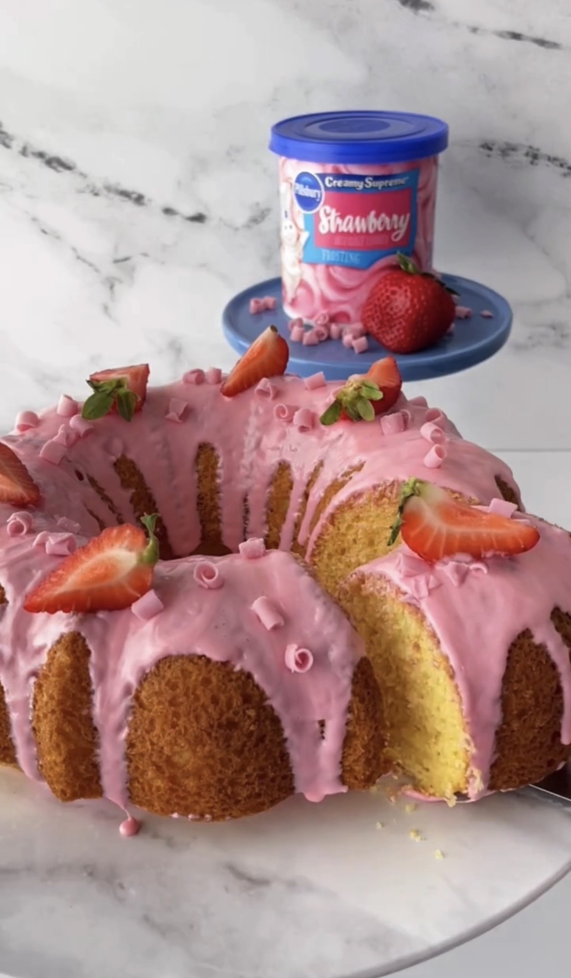 Strawberry Drizzle Bundt Cake Recipe