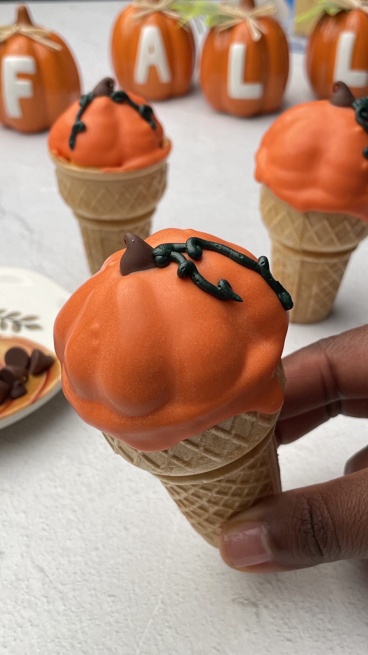 Pumpkin Dipped Cupcake Cones Recipe