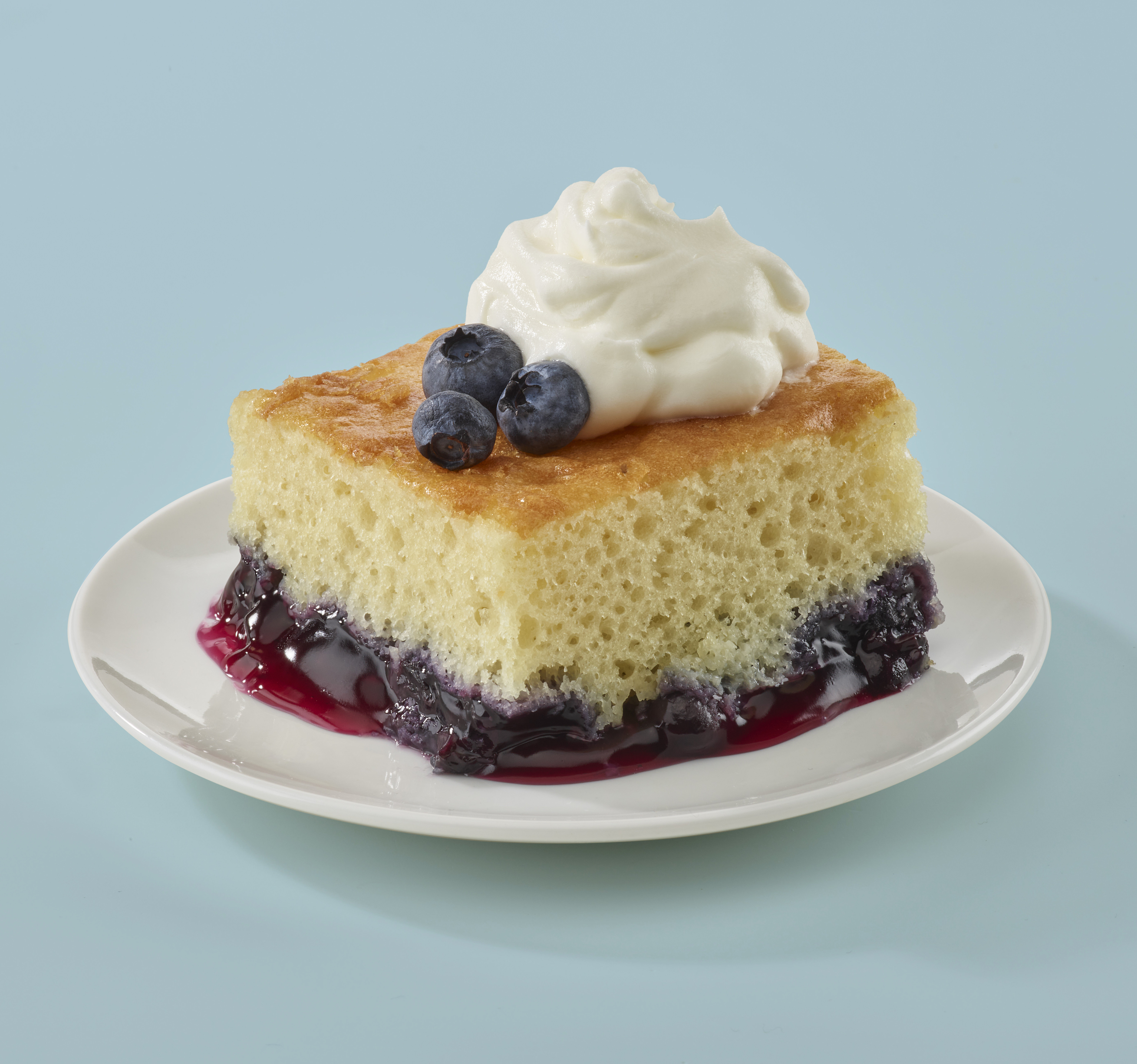 Creamy Vanilla Blueberry Cake Recipe